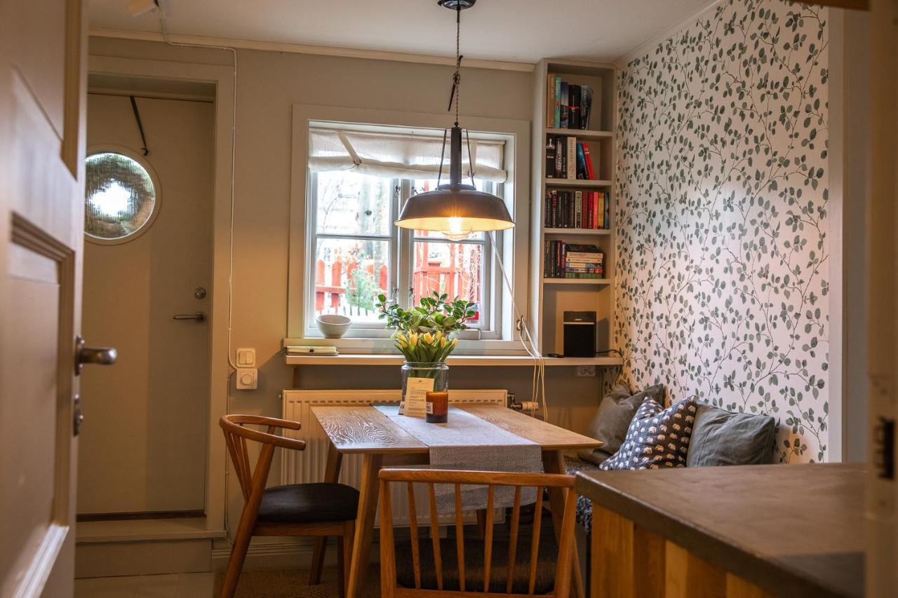Vaxholms Bed & Breakfast ภายนอก รูปภาพ